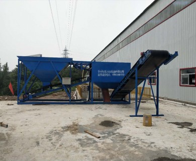 滾筒篩式洗石機安裝現(xiàn)場（新式）